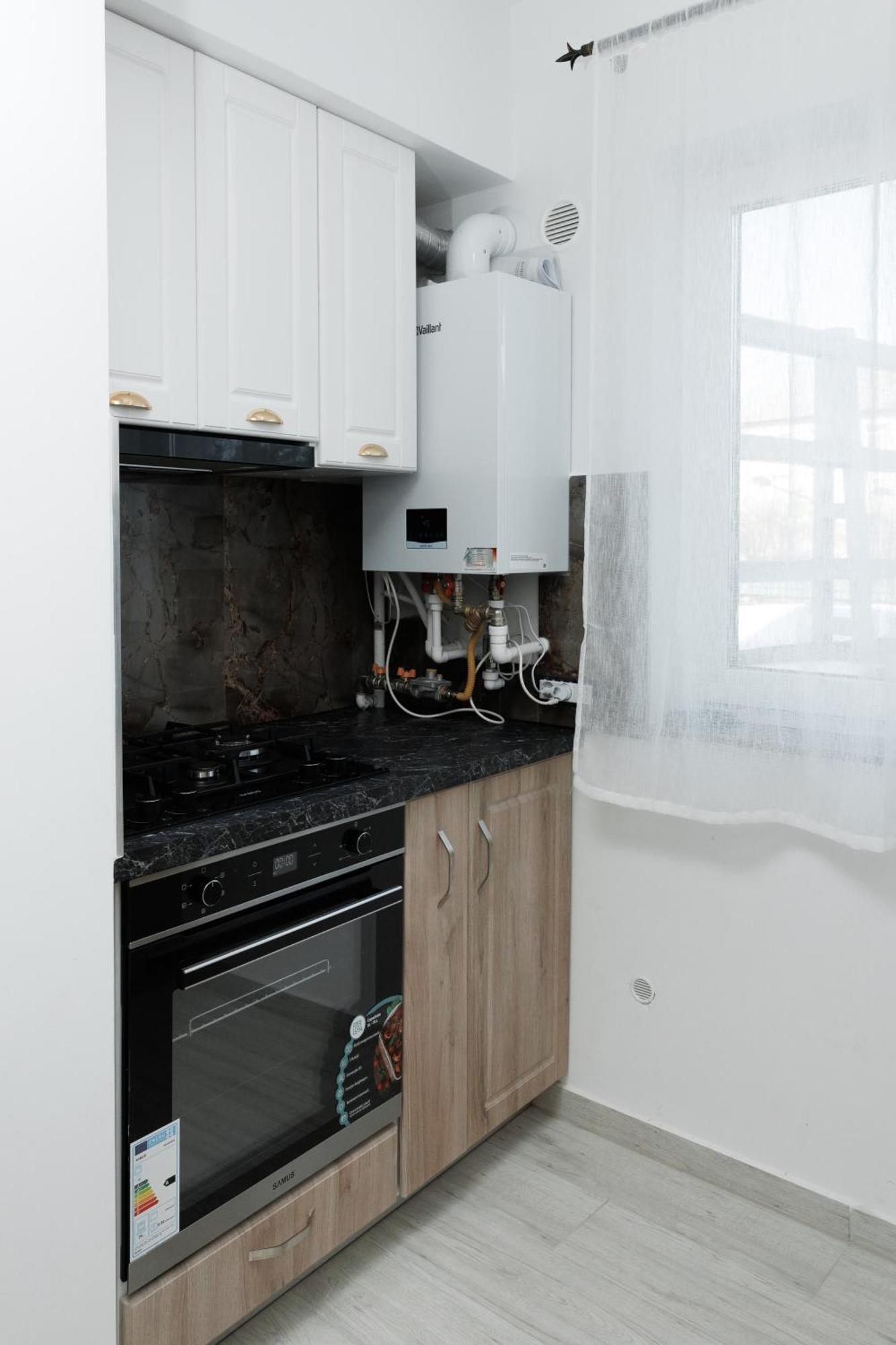 Cozy Aparthotel K Сучава Екстер'єр фото